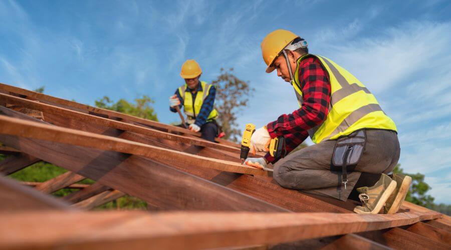Professional Flat Roofing Installation services in Davilla, TX